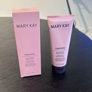 Mary Kay Timewise Moisturizer in Pink Tube